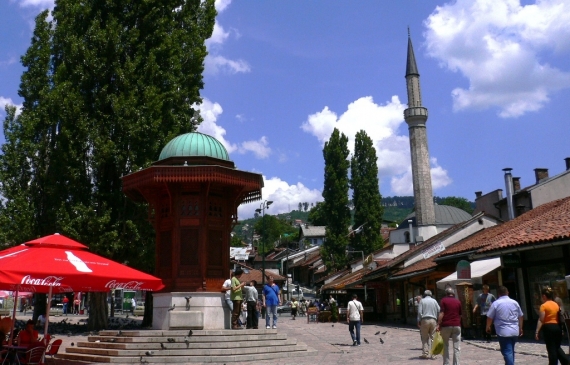 Sarajevo, Piactér. Nagy tér, nagy hangulattal.
